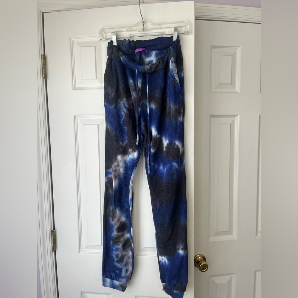 Jac Parker Navy, Black, and White Tie Dye Joggers Size: Small